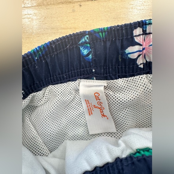 3 set boys toddler swim trunks shark pool shorts Hawaiian print cat & Jack - Picture 6 of 7